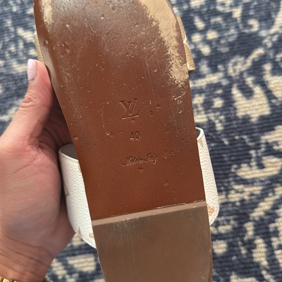 Louis Vuitton sandals/slides - Picture 4 of 4